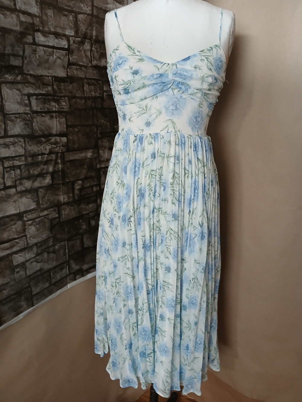 Audrey Parks + Francesca's Light Blue Floral Spaghetti-Strap Midi Dress